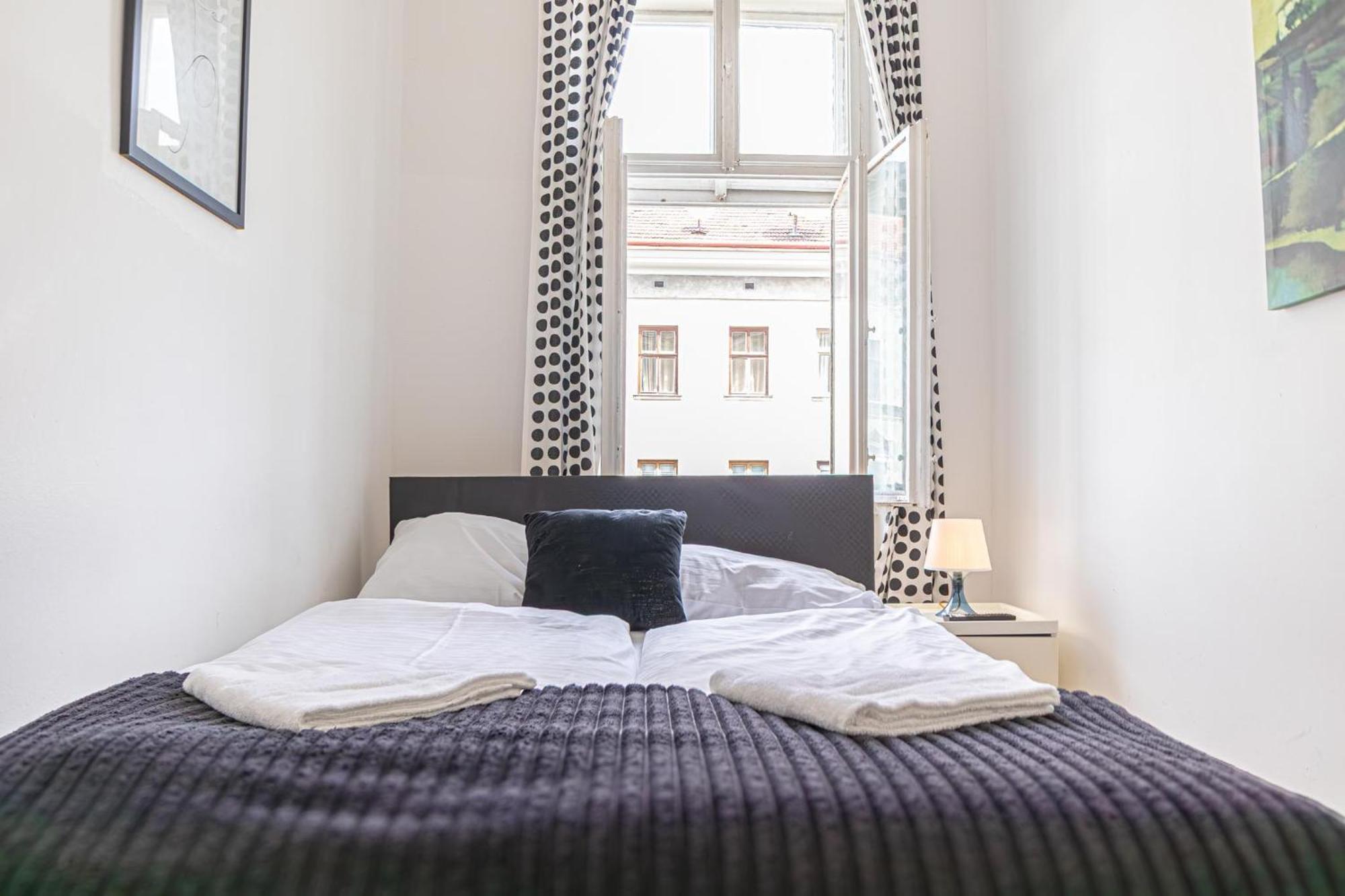 Sweet 3Br Shared Apt Near Wiener Stadthalle & Central Viena Exterior foto