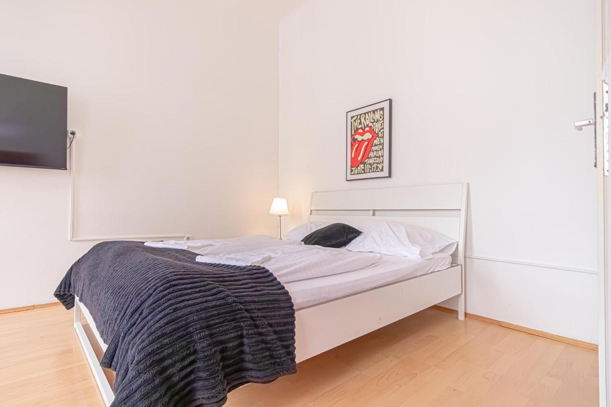 Sweet 3Br Shared Apt Near Wiener Stadthalle & Central Viena Exterior foto