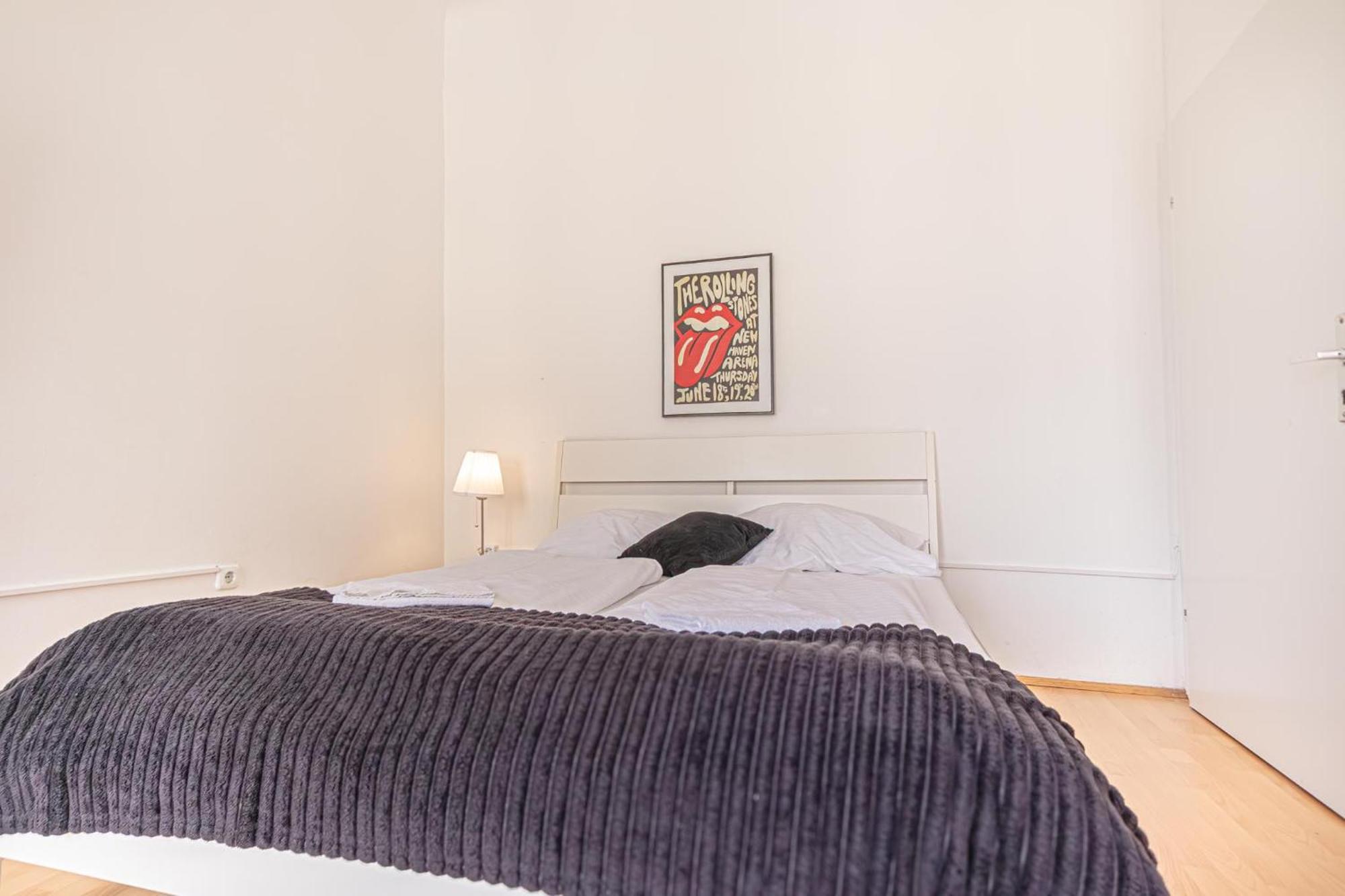 Sweet 3Br Shared Apt Near Wiener Stadthalle & Central Viena Exterior foto