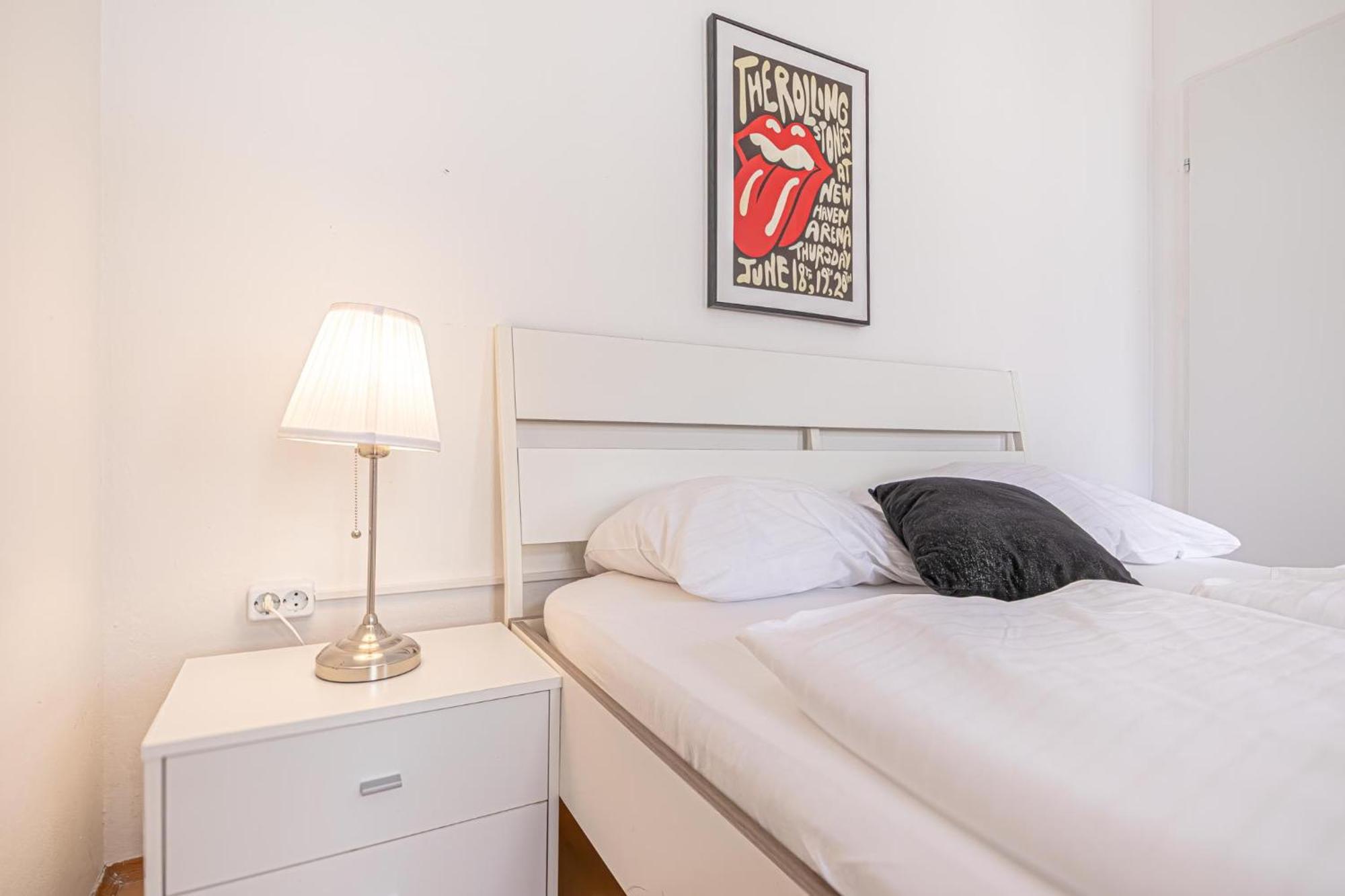 Sweet 3Br Shared Apt Near Wiener Stadthalle & Central Viena Exterior foto